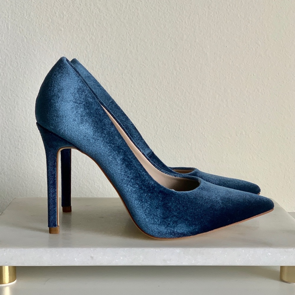 Zara Blue Velvet Pointed Toe Pumps